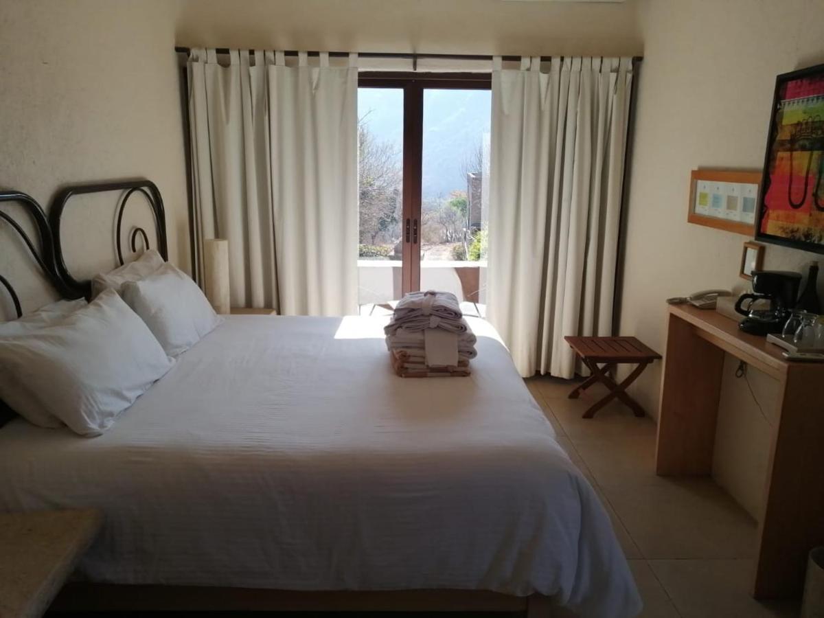Hostal De La Luz - Spa Holistic Resort Tepoztlan Ngoại thất bức ảnh